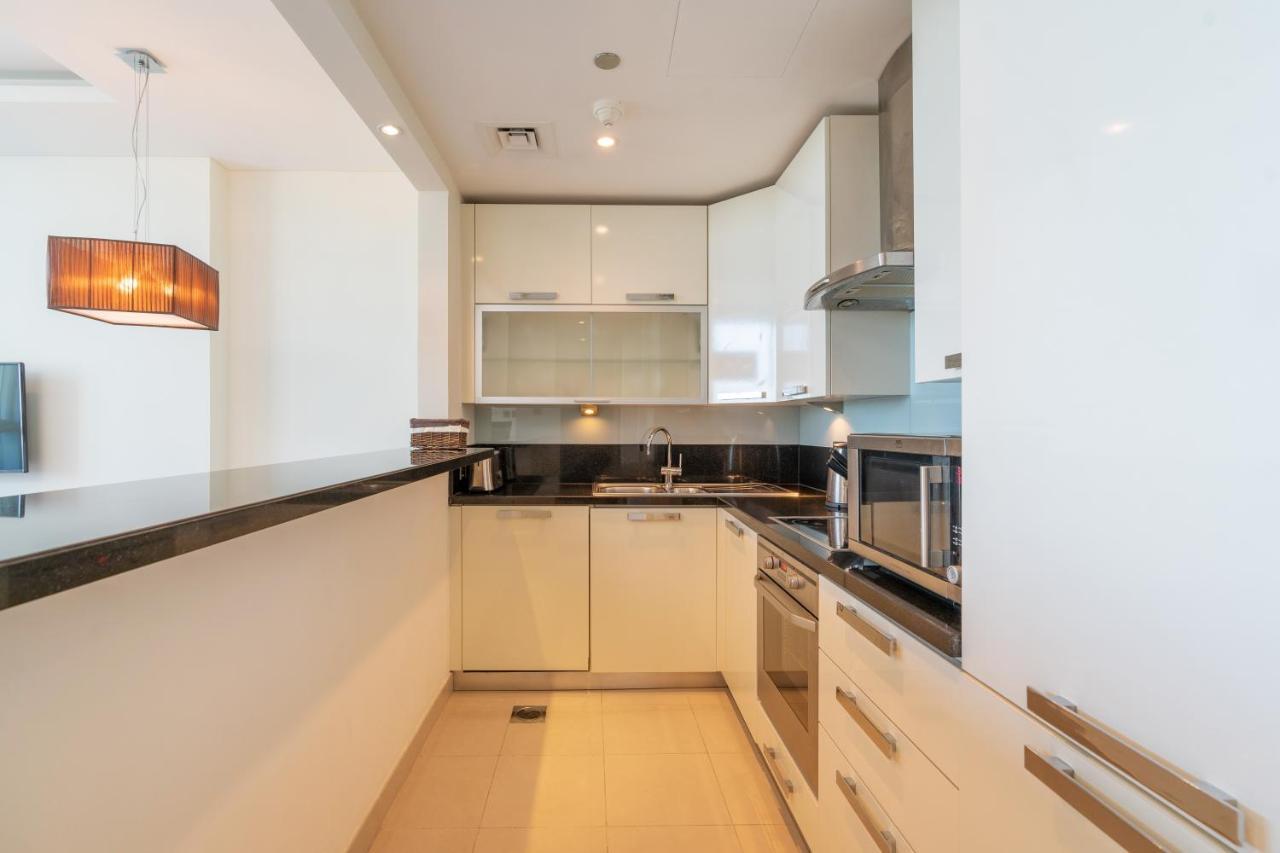 Royal Club By Rvhr, Bonnington Residential Tower - Jlt Apartment Dubai Exterior photo